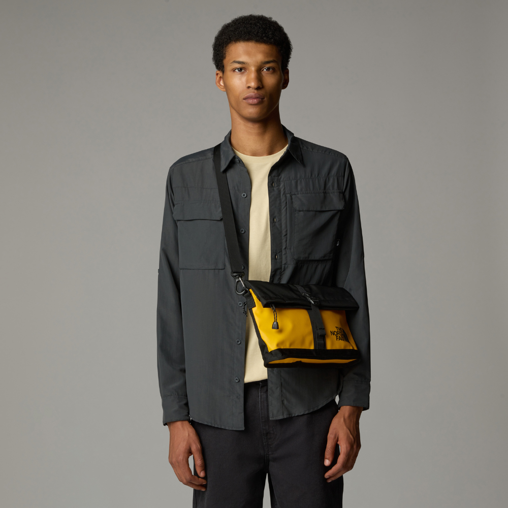 BASE CAMP SHOULDER BAG