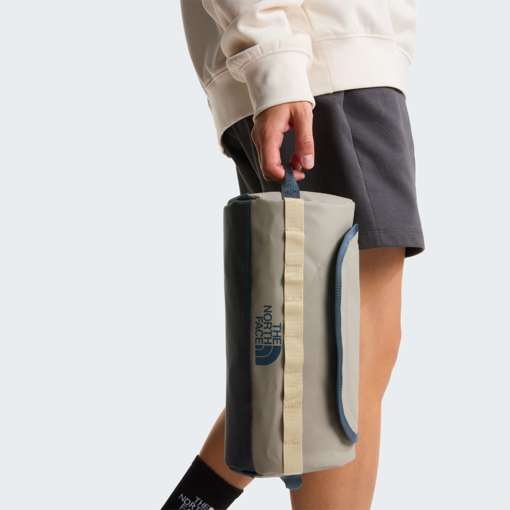 BASE CAMP TRAVEL WASHBAG - LARGE