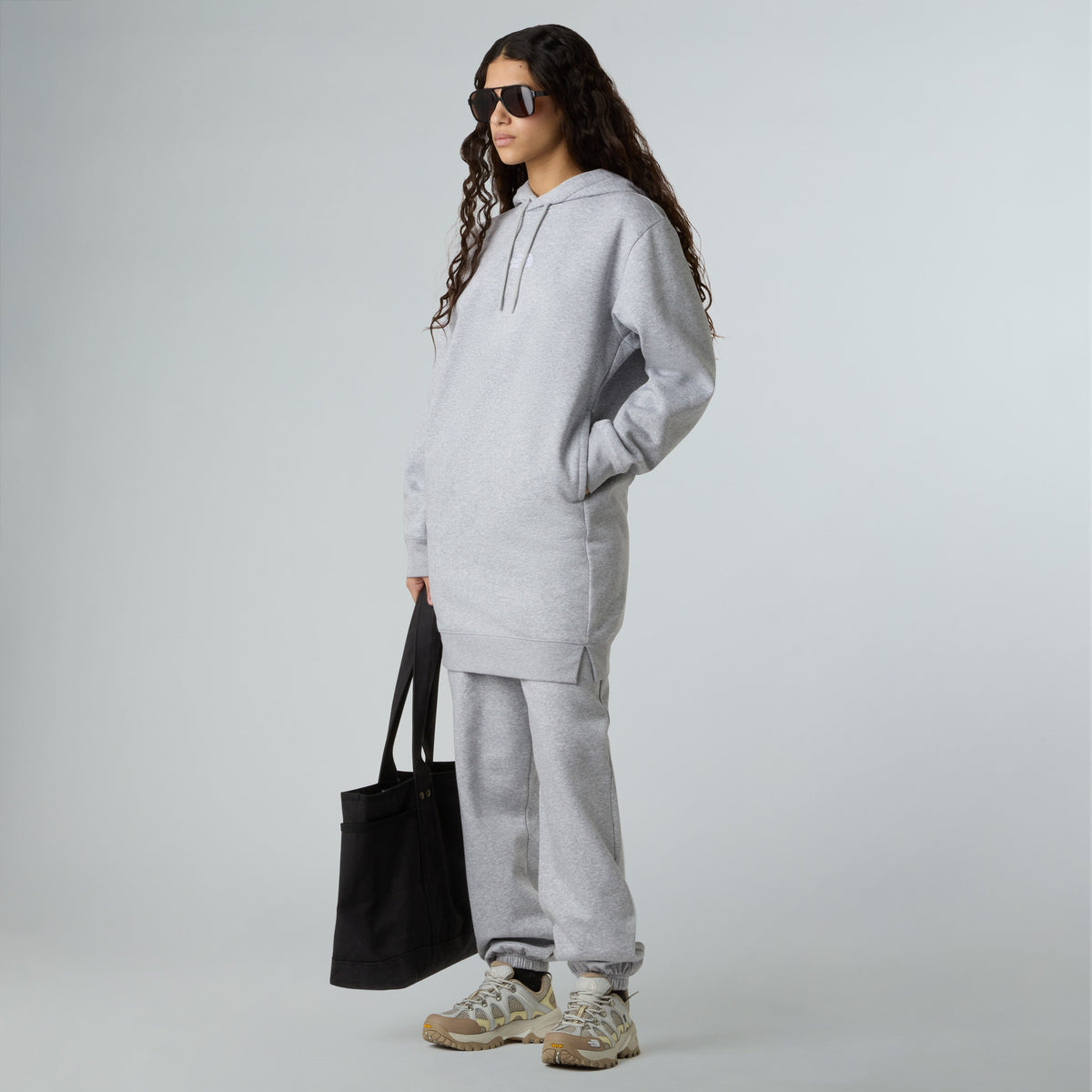 WOMEN'S ESSENTIAL RELAXED HOODED DRESS